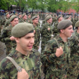 Ministarstvo poziva mlade da dobrovoljno služe vojni rok: Ko može da se prijavi na konkurs? 4