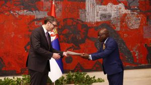 Vlast je srušila sva tri famozna stuba spoljne politike, pa sad ima tri nova - u Africi, Aziji i Južnoj Americi 1