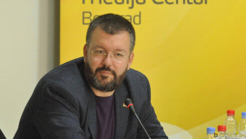 Čedomir Antić Promenila se vremena, ali je ostala spremnost nekih da do vlasti dolaze krađom na izborima: Vođe studentskih demonstracija iz 1996. 5