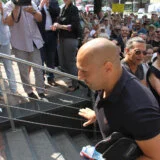 Napad na policajca ispred kuće inspektora Dušana Mitića – uhapšena trojica muškaraca 6