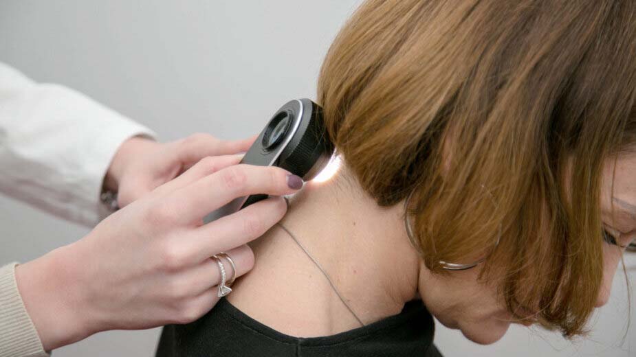 Šta je Hidradenitis suppurativa (HS) – hronična bolest kože koja loše utiče na kvalitet života pacijenata? 1