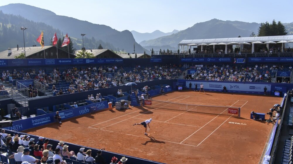 Zašto se glavni teren u Gštadu zove po proslavljenom australijskom teniseru: Dijamantska svadba s pogledom na bernske Alpe 1