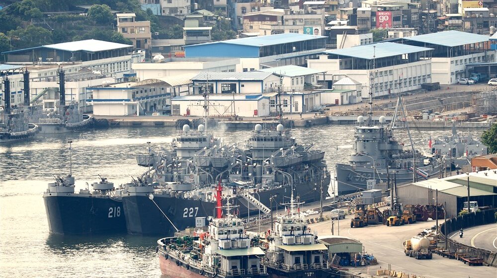 Kina poslala ratne brodove i avione ka Tajvanu 1