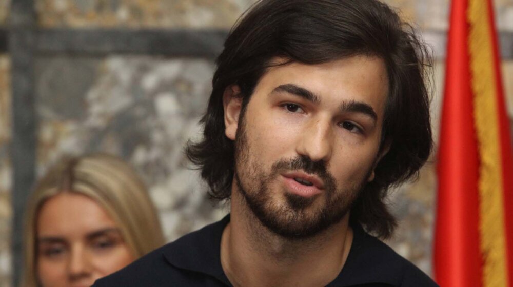 “S kolena na koleno”: Kako regionalni mediji pišu o ulasku u Glavni odbor SPS-a unuka Slobodana Miloševića? 1