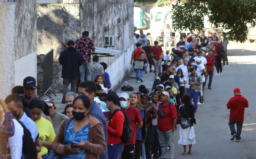 Europol: Uhapšene 62 osobe zbog krijumčarenja kubanskih migranata u EU preko Srbije 1