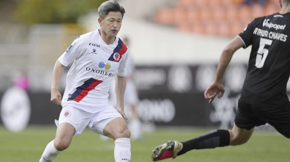 Šta je to klin za kopačke: Najstariji profi fudbaler Japanac Miura (56) igraće i dalje u Portugaliji 1