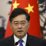 Zbog čega je Kina uklonila sve aktivnosti vezane za bivšeg šefa diplomatije, za koga se pet nedelja ne zna gde je? 6