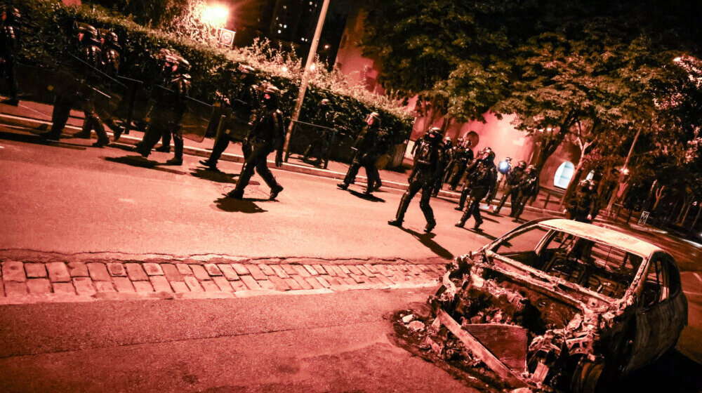 U Francuskoj tinejdžer pao s krova, preminuo je 1