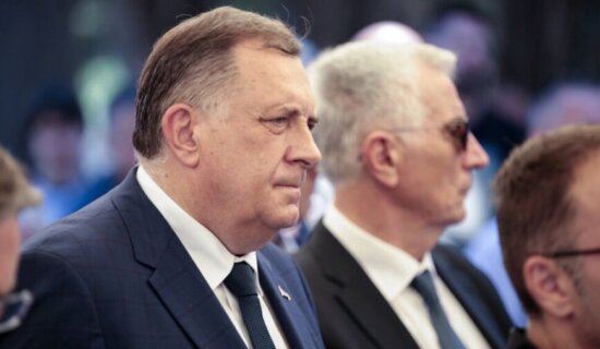 “Situacija će se dramatično promeniti posle 2. maja, mi ne želimo sa Bošnjacima da delimo vazduh”: Dodik iz Rusije 8