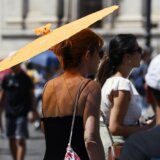 Srbija nije jedina na udaru toplotnog talasa: U Grčkoj i Hrvatskoj živa ide preko 40 stepeni Celzijusa, u Italiji 48,8 8