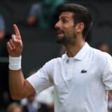 Đoković ostvario brejk pa poslao poljubac navijačima 4