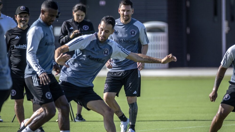 Inicijacija u Majamiju: Mesi i Buskets prošli kroz obredni "tunel" 1