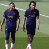 Zvezda na žeravici: Pari Sen Žermen ne vodi Mbapea u Japan 13