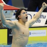 Istorijski het-trik prsno: Posle zlata na 50 i 100 Kinez Ćin Hajang trijumfovao i na 200 3