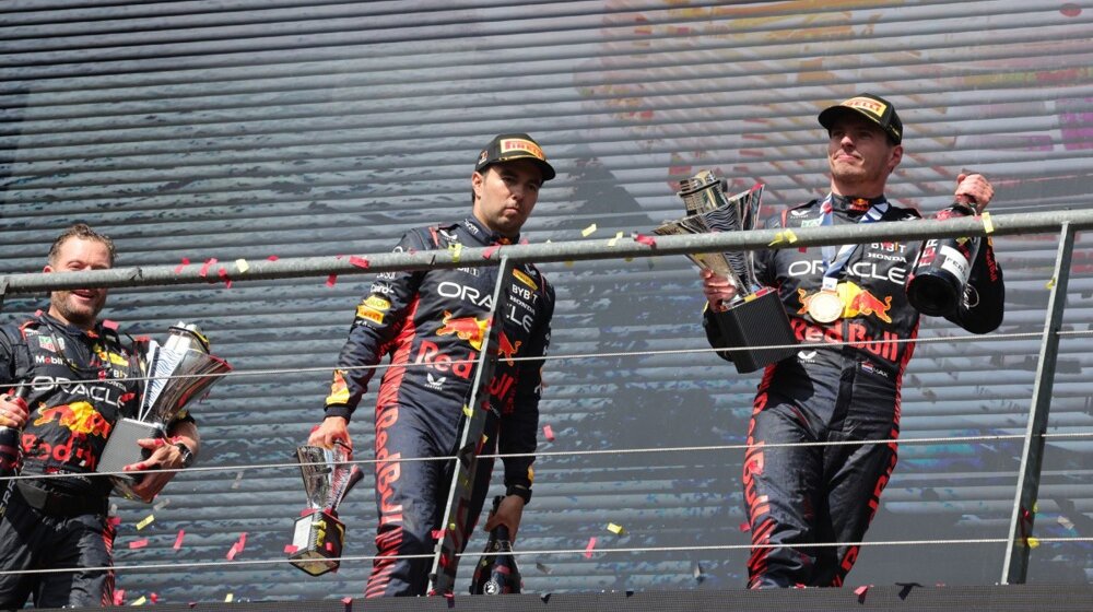 Bolid u staklarskoj radnji: Drugi put za dve nedelje uništen trofej Red Bula (VIDEO) 1