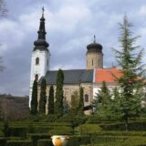 Turistička organizacija Sremske Mitrovice organizuje besplatan obilazak fruškogorskih manastira 1
