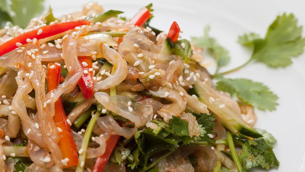 Okeani i hrana: Možda restorani mogu da reše problem koji imamo sa meduzama 3 meduza