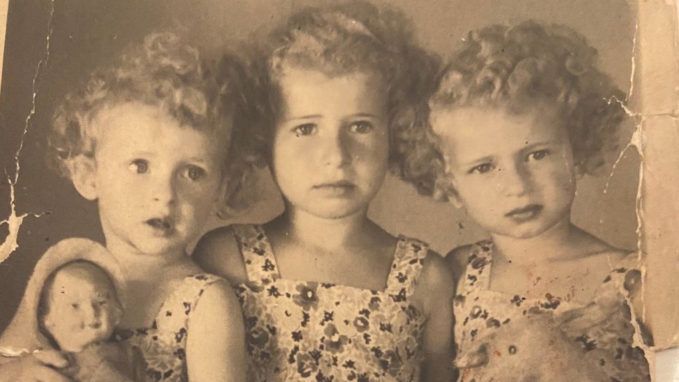 Tri devojčice iz porodice Adamec