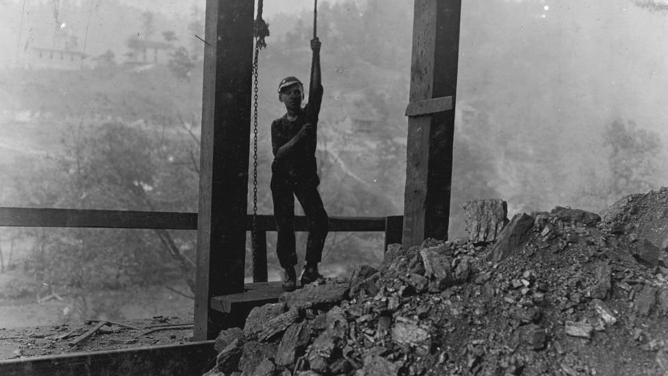 A boy working in a Virginia coal mine in 1908