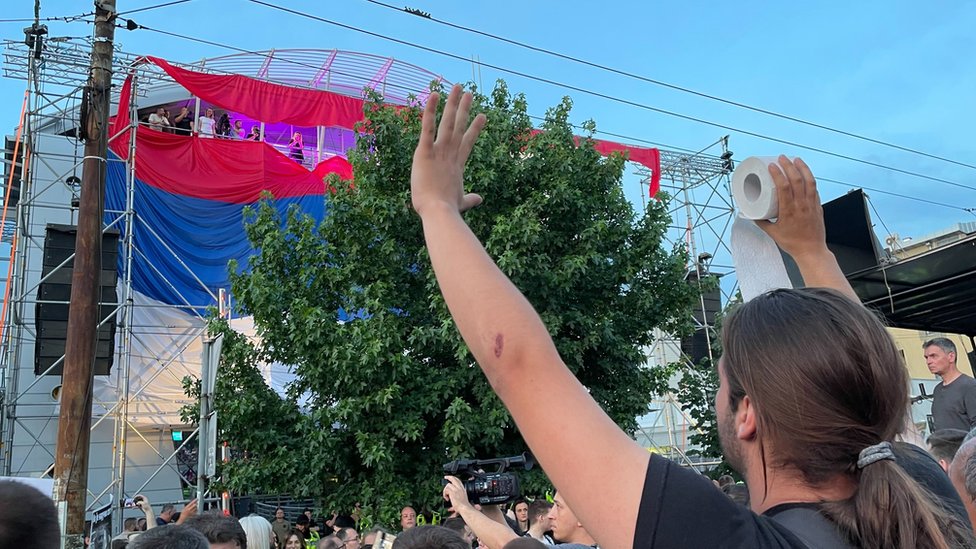 „Srbija protiv nasilja": Deveti protest u Beogradu, šetnja do televizije Pink, skupovi nastavljeni i u drugim gradovima 3 protest, Srbija protiv nasilja