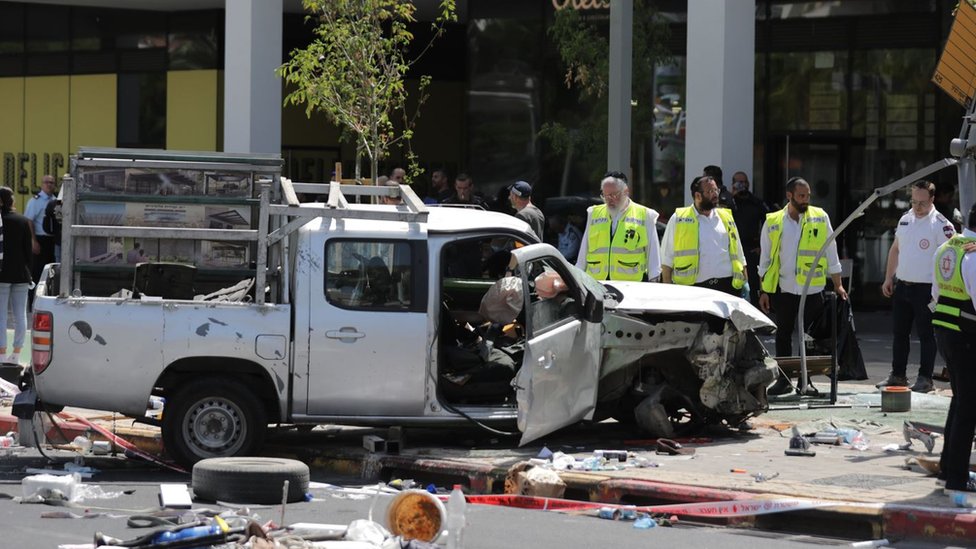 Automobil posle incidenta u Tel Avivu