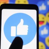 Kanada i tehnologija: Poljoprivrednik kažnjen jer je poslao emotikon palca 6