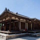 Japan i istorija: Kanadski tinejdžer urezao slova na drvenom hramu, policija tvrdi da je oštetio nacionalno blago 9