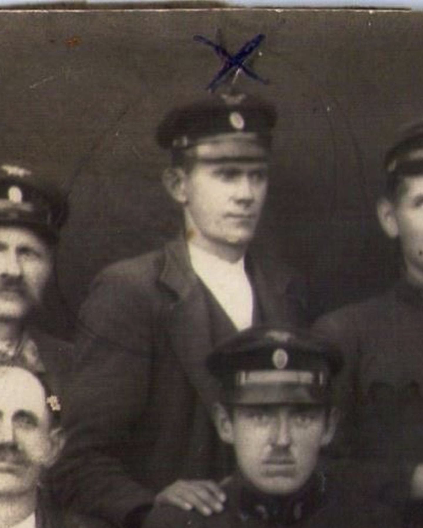 Drugi svetski rat i zločini: Dug put u smrt, masakr nad jugoslovenskim internircima u norveškom logoru Beisfjord 2 Živko Božičić