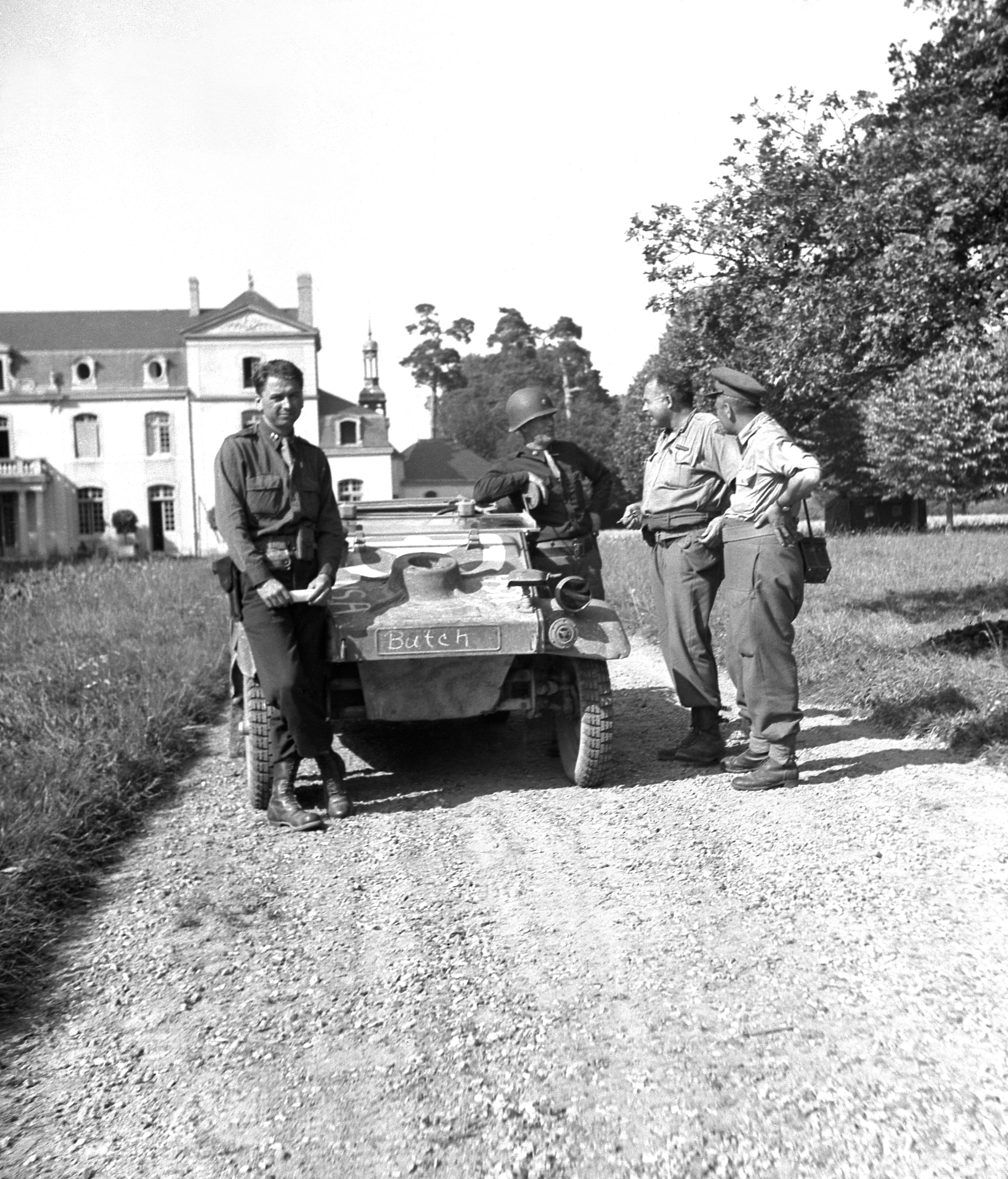 Hemingvej u Francuskoj 1944. godine