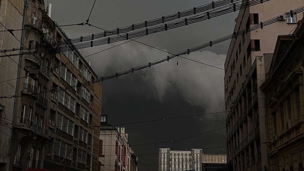 Toplotni talas ’Kerber’: Dvoje mrtvih u Zagrebu u snažnom nevremenu posle ekstremnih temperatura, u Srbiji oluja i orkanski vetar 1 nevreme