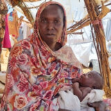 Sukobi u Sudanu: Tri sina joj poginula, ona se u begu od užasa rata porodila i nastavila da hoda 4