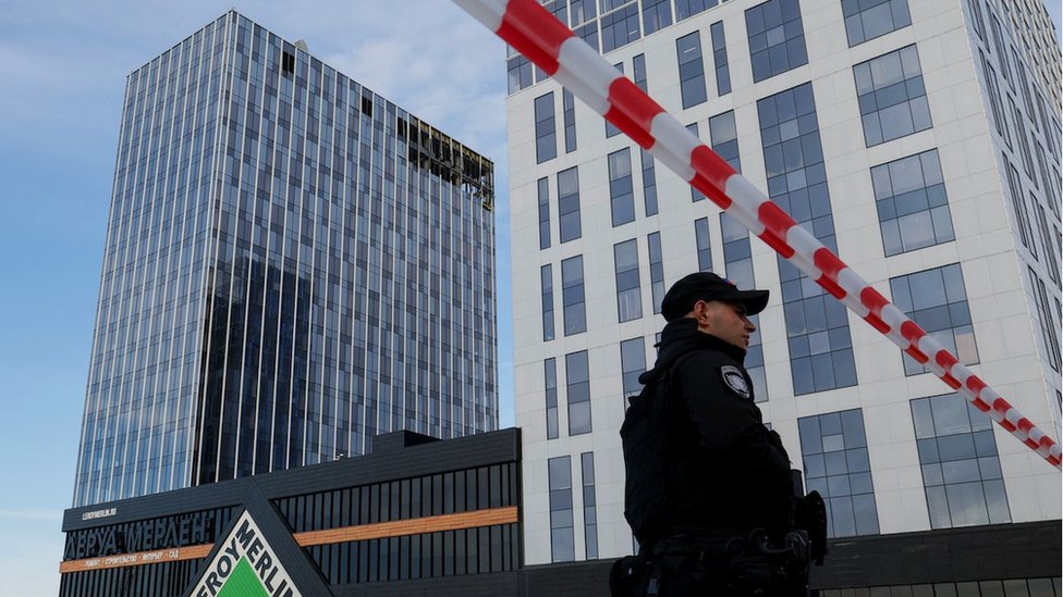 Rusija i Ukrajina: Rusija optužuje Ukrajinu za novi napad dronovima na Moskvu, predsednik Belorusije tvrdi da je poljska vojska u pokretu 1 napada na moskvu