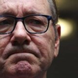 Kevin Spejsi i seksualno zlostavljanje: Glumac se rasplakao kada je oslobođen optužbi 3