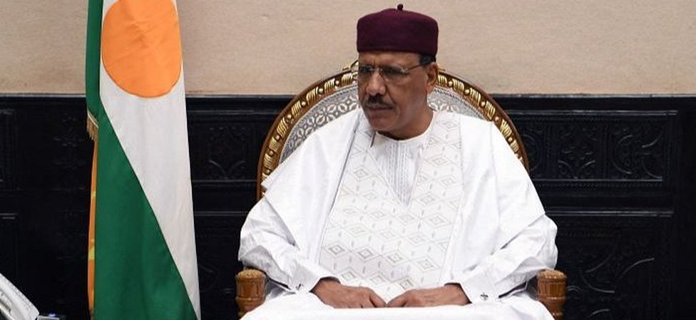 Svrgnuti predsednik Nigera Muhamed Bazum