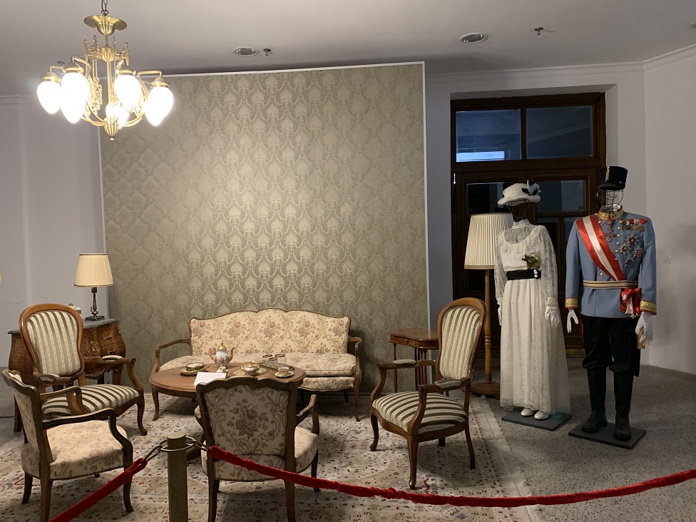 Prvi svetski rat: Ko je bio Gavrilo Princip okidač Velikog rata, borac za slobodu, terorista 4 U Gradskoj vijećnici u Sarajevu postoji spomen soba posvećena Francu Ferdinandu i Sofiji