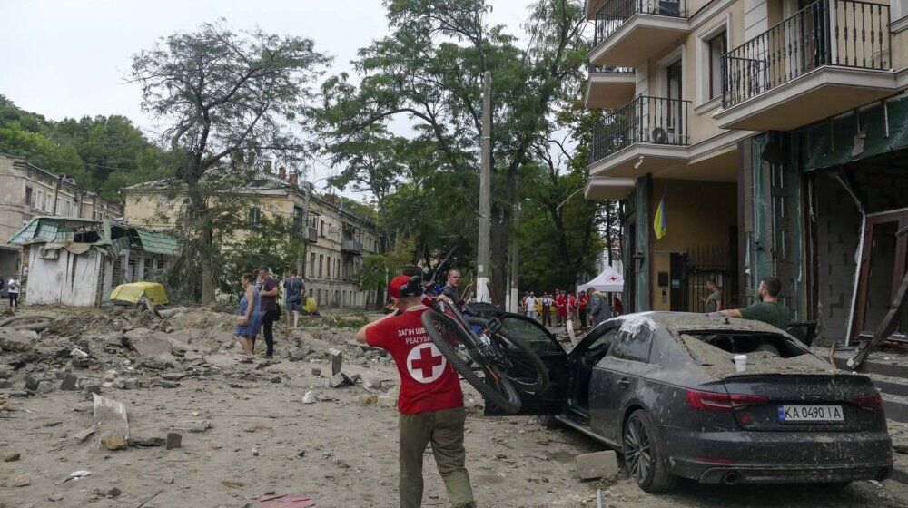 Ukrajina: Ruski dronovi napali oblast Odese, pogođena luka na Dunavu, povređena dva civila 1