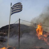 U Grčkoj novi porast temperature, požari pustoše Rodos i Krf 6