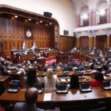 Za poslanike u Skupštini Srbije prošle godine isplaćeno oko 400 miliona dinara 28