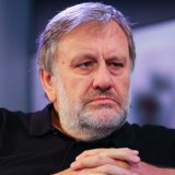 "Mi nasuprot Drugima": Slavoj Žižek u autorskom tekstu za Danas o seriji "Pluribus", "singularnosti" i kolektivnom umu 5
