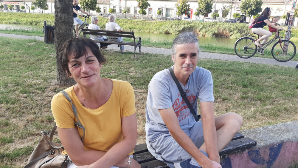 Zrenjanin: Suspendovana profesorka poručila na protestu da su građani bolji od onih koji vode državu 7 Zrenjanin: Suspendovana profesorka poručila na protestu da su građani bolji od onih koji vode državu 7