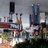 "Radimo ono u šta verujemo; lepo je videti ljude oslobođene straha": Održan peti protest "Srbija protiv nasilja" u Vranju 11