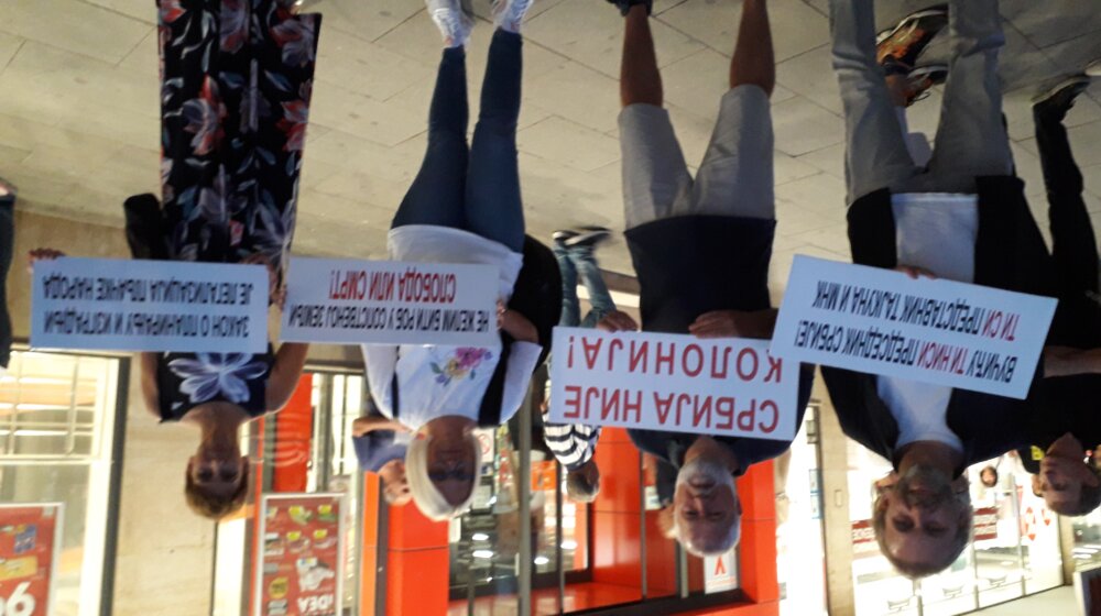 "Guraju nas da nestanemo": Održan šesti protest Srbija protiv nasilja u Vranju 1