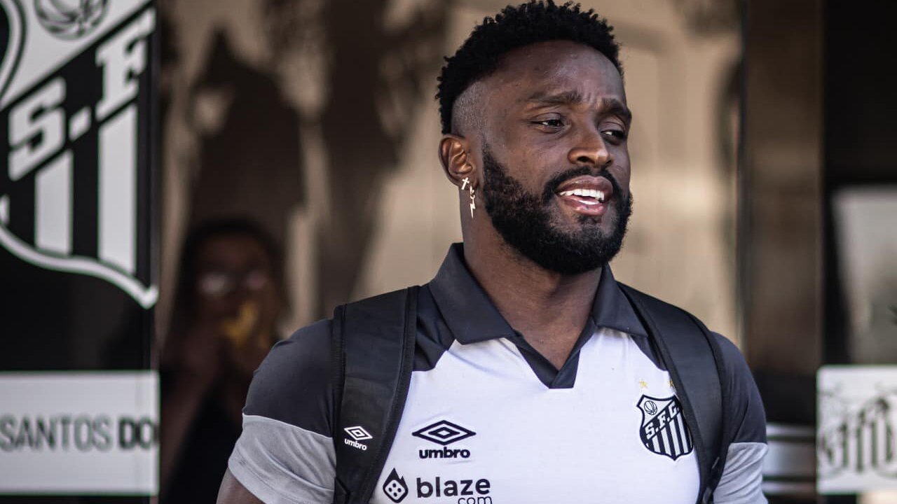 Pele to od gore vidi sve: Santosove najgorče kafe u poslednje četiri decenije 2 Pele to od gore vidi sve: Santosove najgorče kafe u poslednje četiri decenije 2