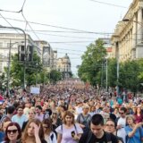 U septembru počinje veliki ustanak naroda protiv vlasti, bez oružja: Sagovornici Danasa o ishodu protesta Srbija protiv nasilja 11