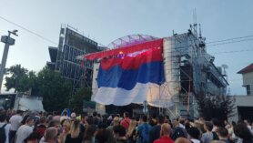 Dronovi, muzika i obezbeđenje: Kako je Pink dočekao učesnike protesta "Srbija protiv nasilja"? (FOTO, VIDEO) 2
