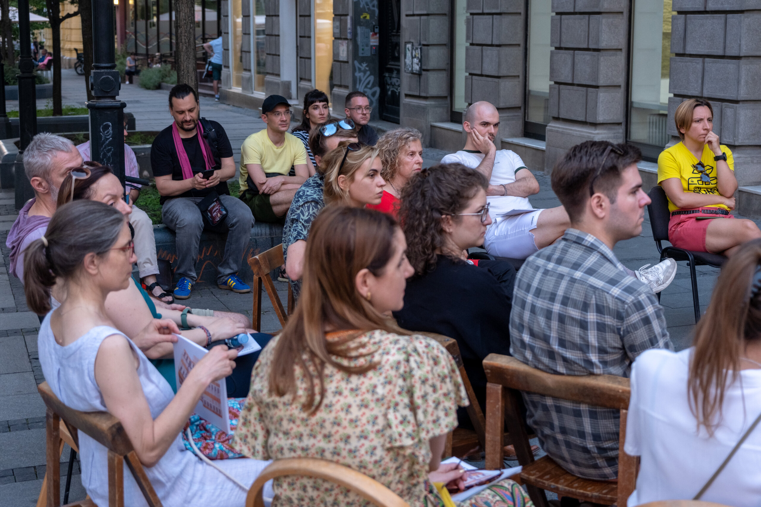 Neophodne strukturne promene, a ne kozmetičke korekcije: Održana promocija 11. broja magazina nezavisne kulture MANEK 3