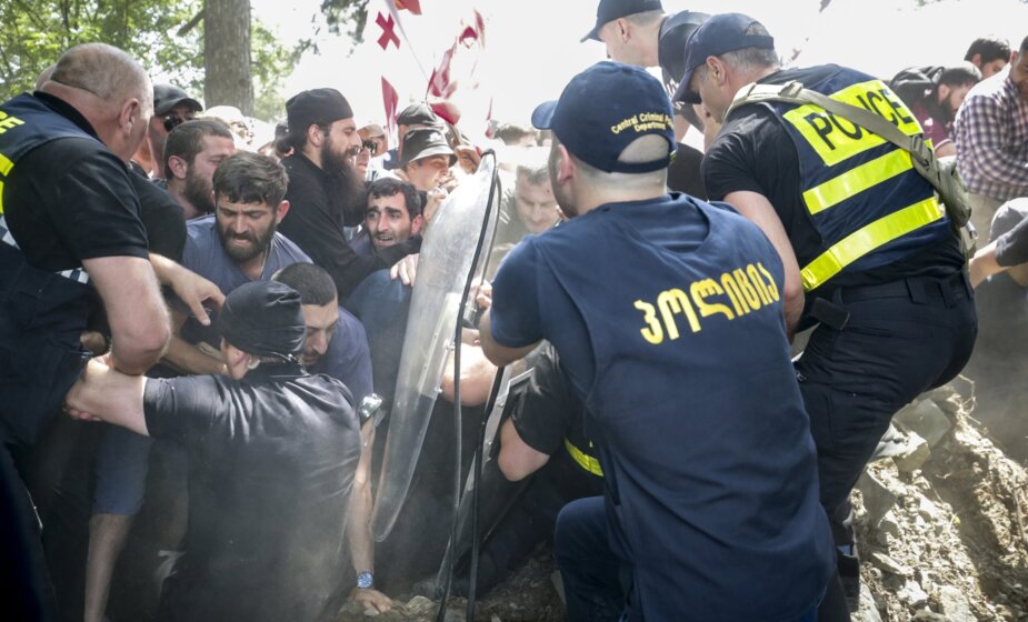 U Gruziji otkazan Festival ponosa pošto su ekstremni desničari demolirali mesto održavanja 1