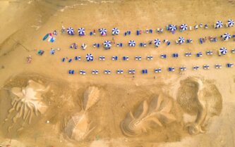 Magične fotografije Rajske plaže: Pogledajte kako izgledaju "loparska čudovišta" (FOTO) 1