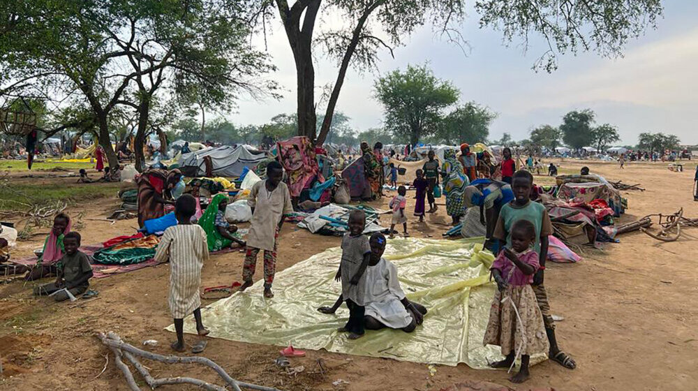 Jača rat u Sudanu, sukobi i evakuacije civila u Kartumu i Darfuru 1