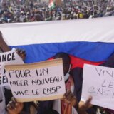 Francuska će odgovoriti u slučaju napada na svoje državljane u Nigeru 15